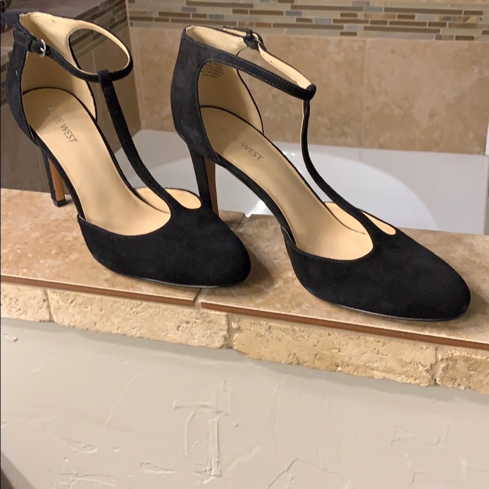 Black nine west high heels